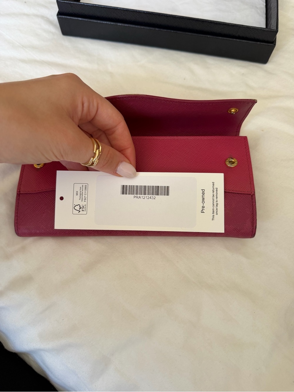 PRADA WALLET FOR SALE - Picture 4 of 6